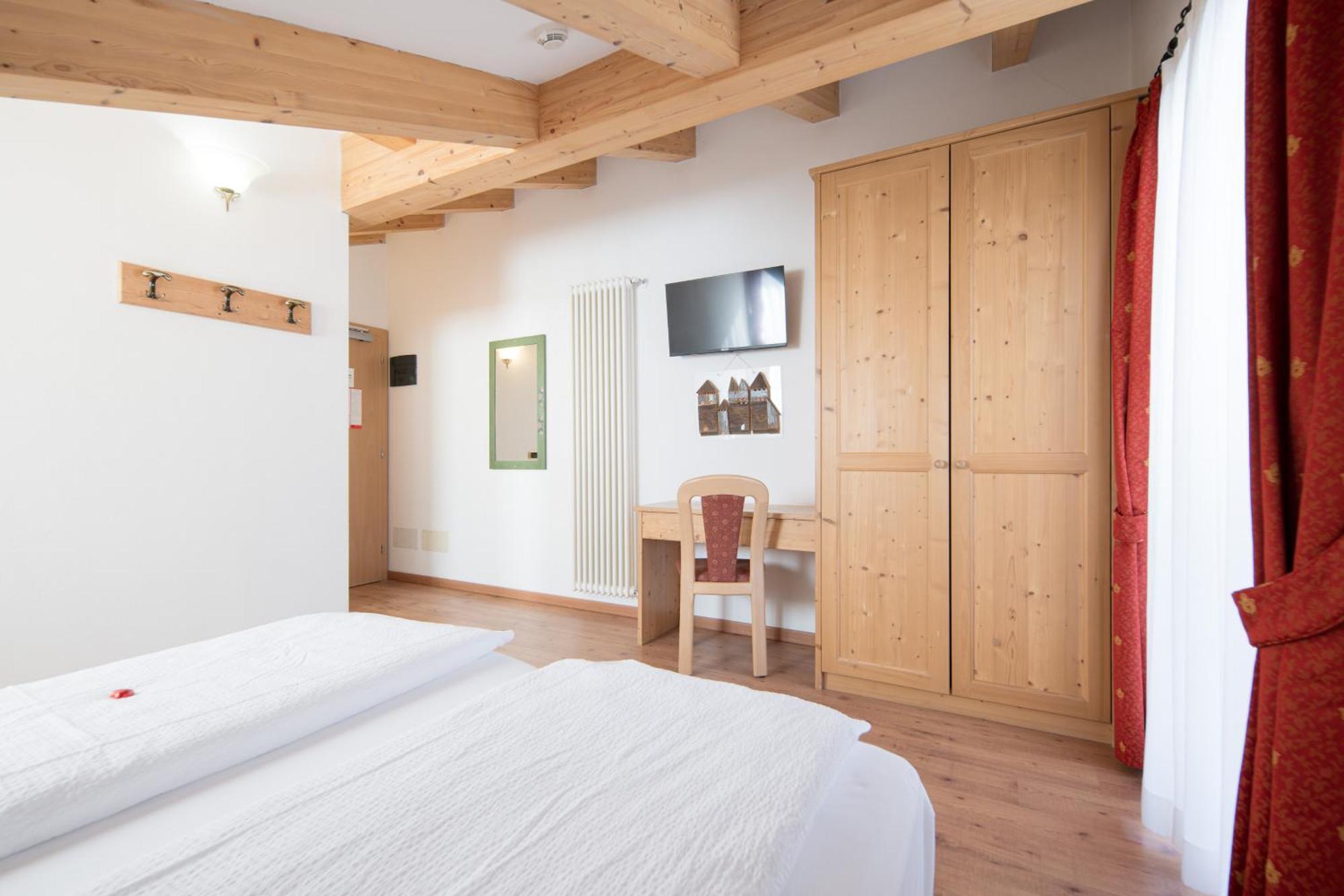 Hotel Zirmes Moena Extérieur photo