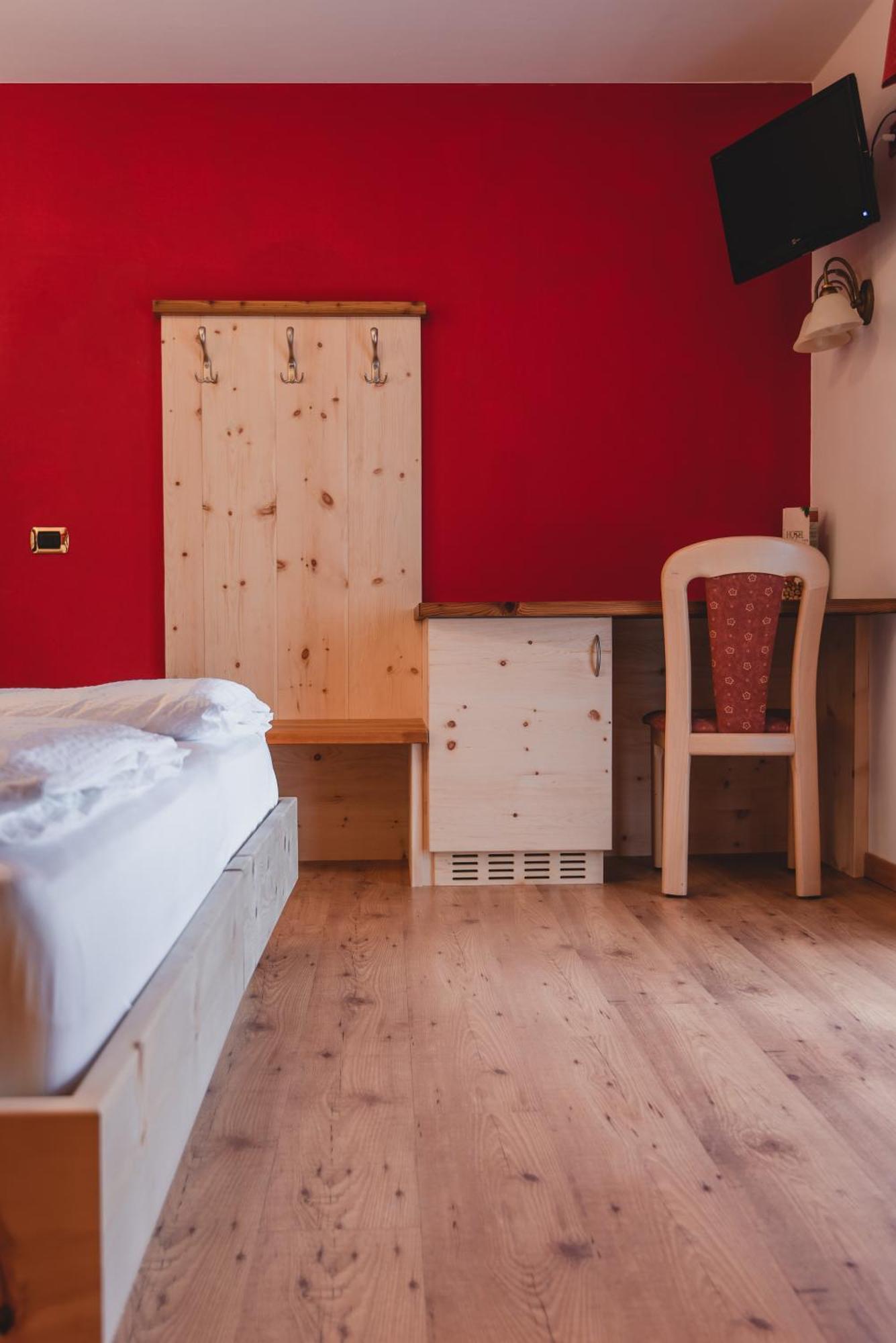 Hotel Zirmes Moena Extérieur photo