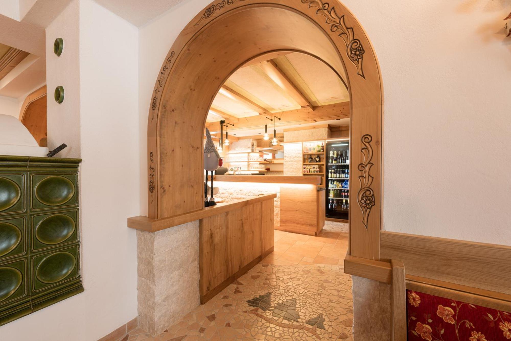 Hotel Zirmes Moena Extérieur photo
