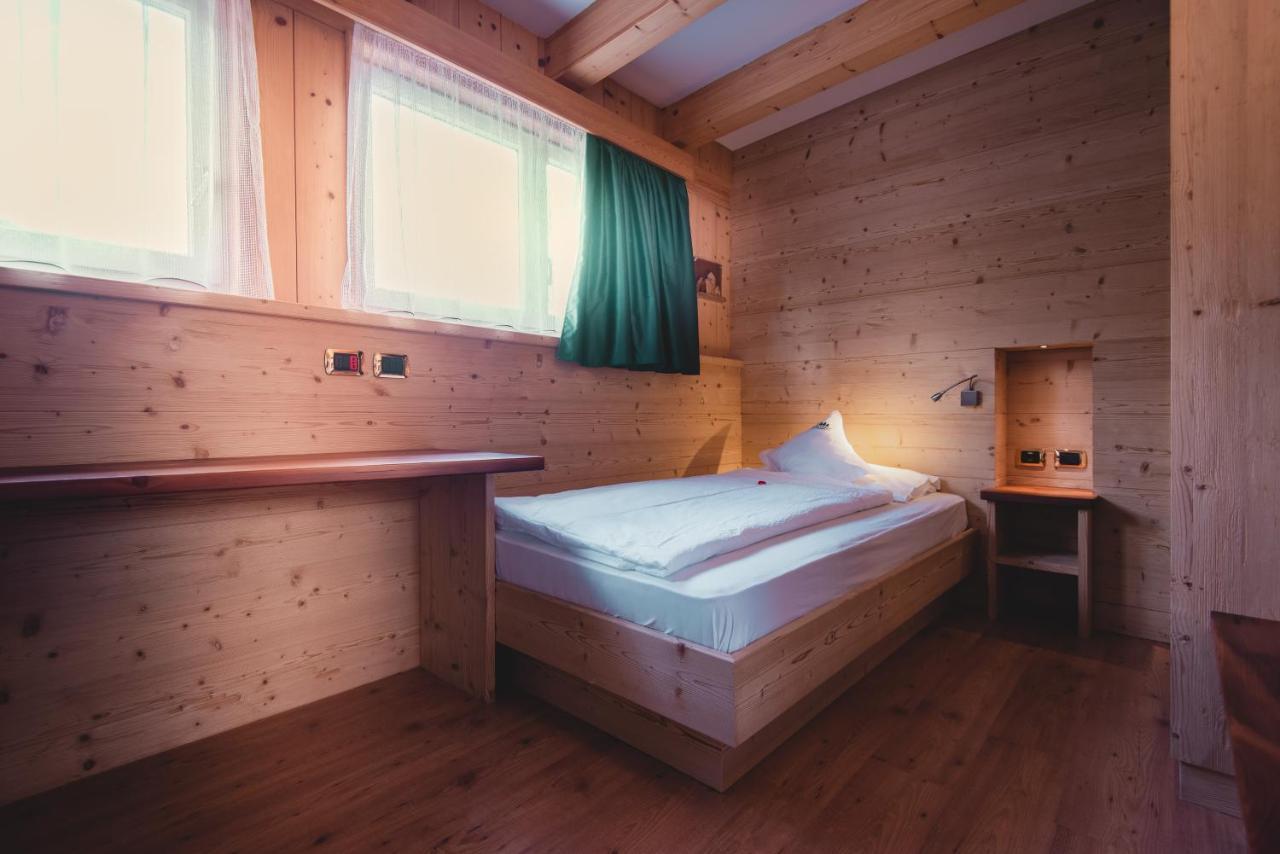 Hotel Zirmes Moena Extérieur photo